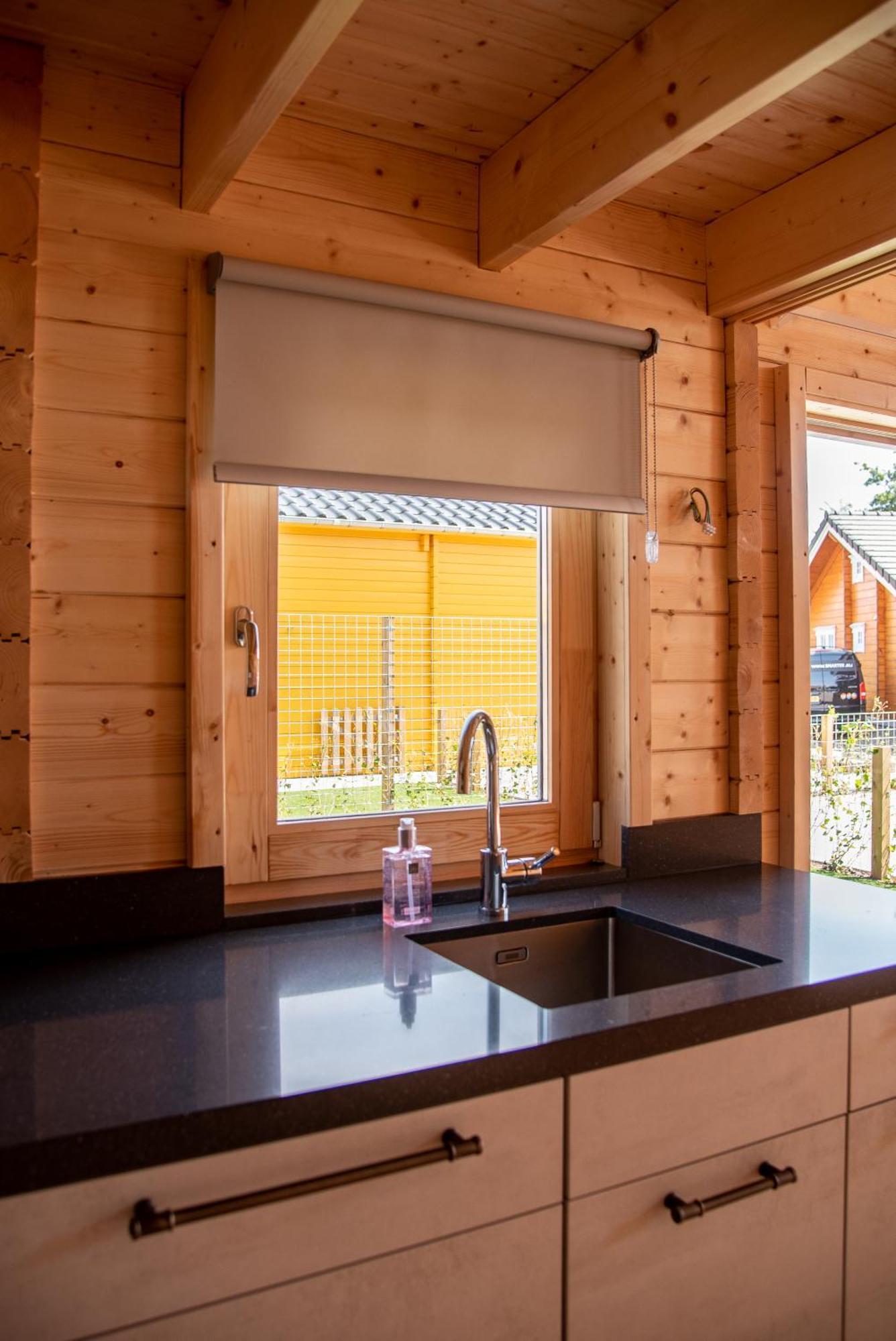 Luxe Chalets In Zeeland Aan De Kust Sint Annaland Kültér fotó
