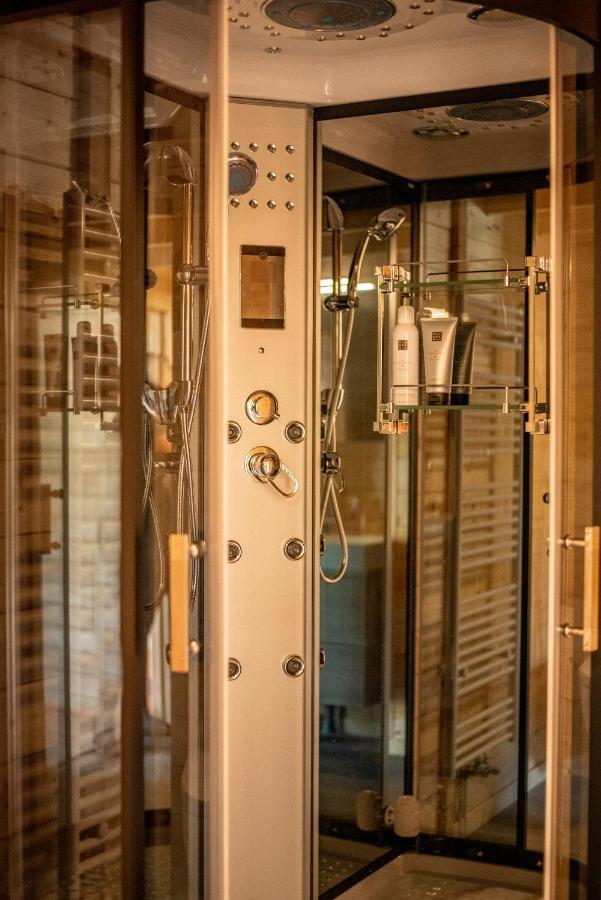 Luxe Chalets In Zeeland Aan De Kust Sint Annaland Kültér fotó