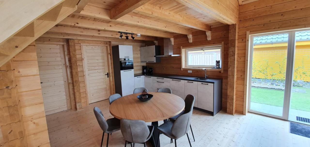 Luxe Chalets In Zeeland Aan De Kust Sint Annaland Kültér fotó